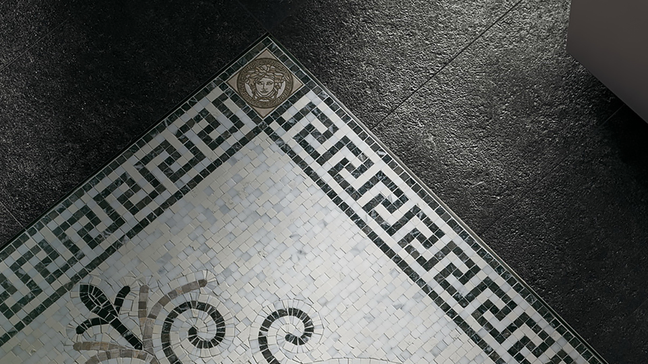 Versace - L'alta moda incontra l'interior design - Domus Design Store Versace - L'alta moda incontra l'interior design - Domus Design Store